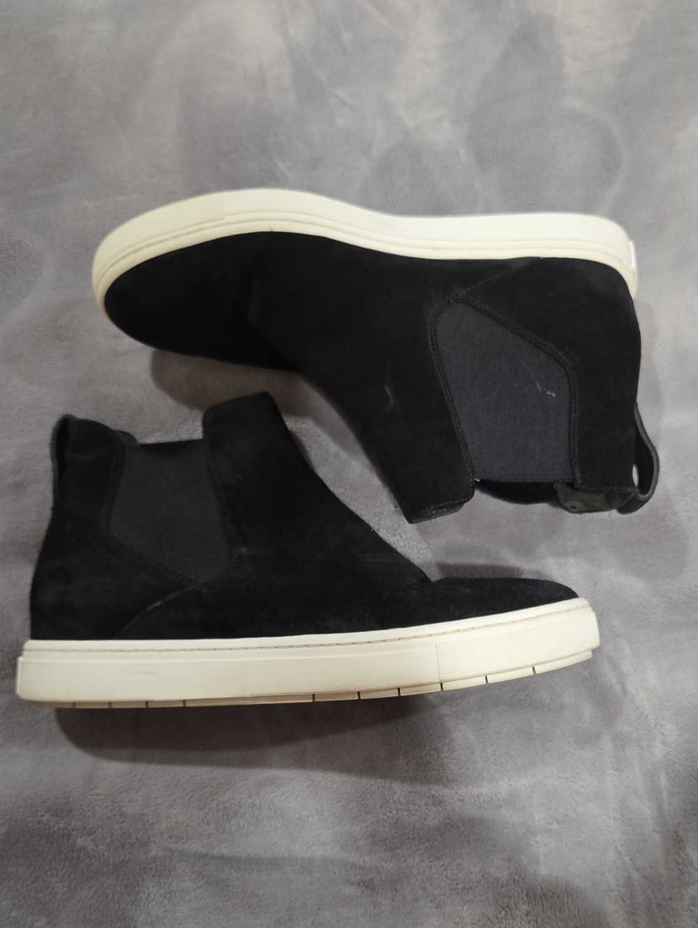 Vince Black Suede Chukka Boots with White Sole